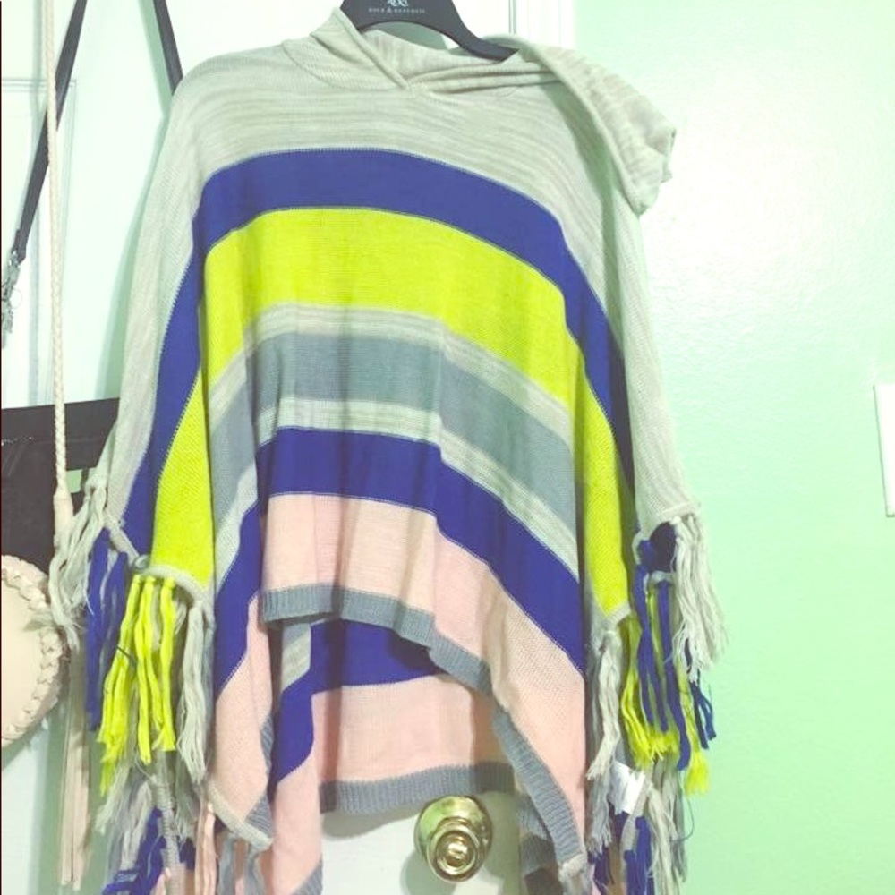 PONCHO Striped Colorful Layers