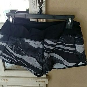 Lululemon: Speed Shorts