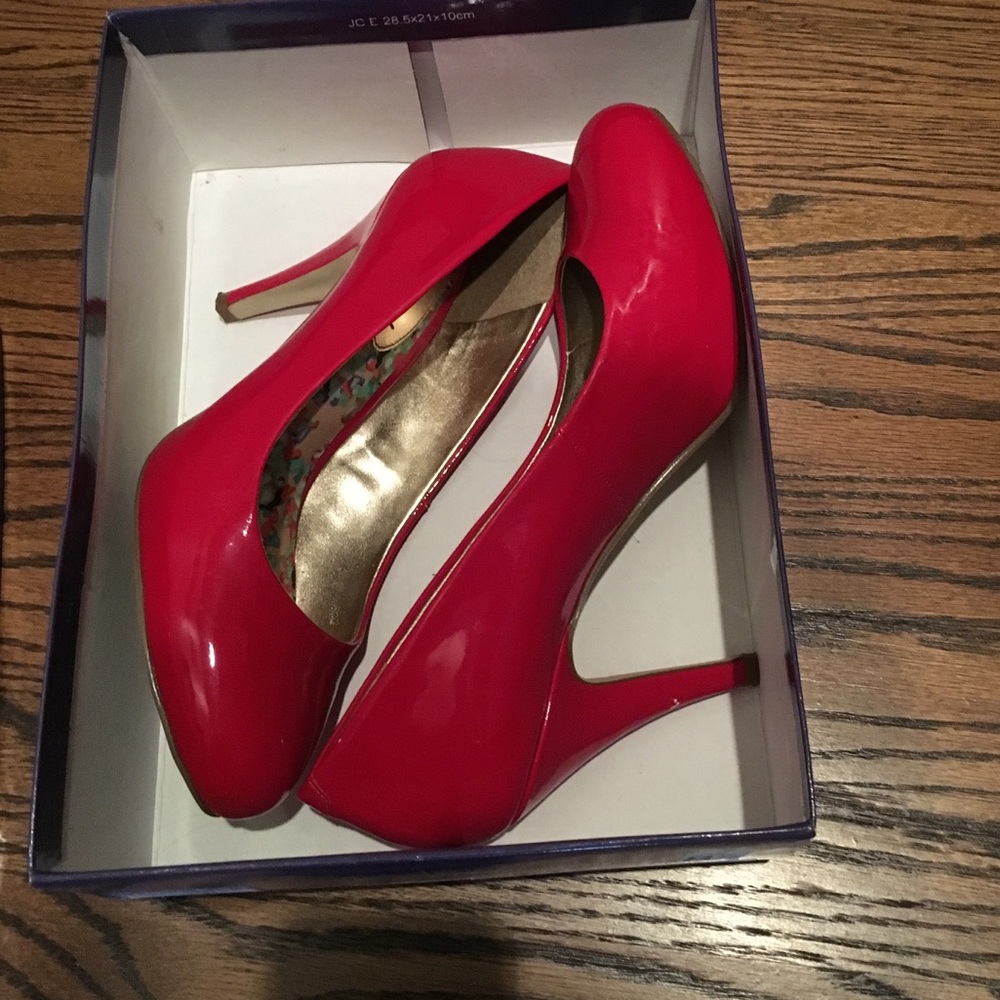 Red madden girl pumps