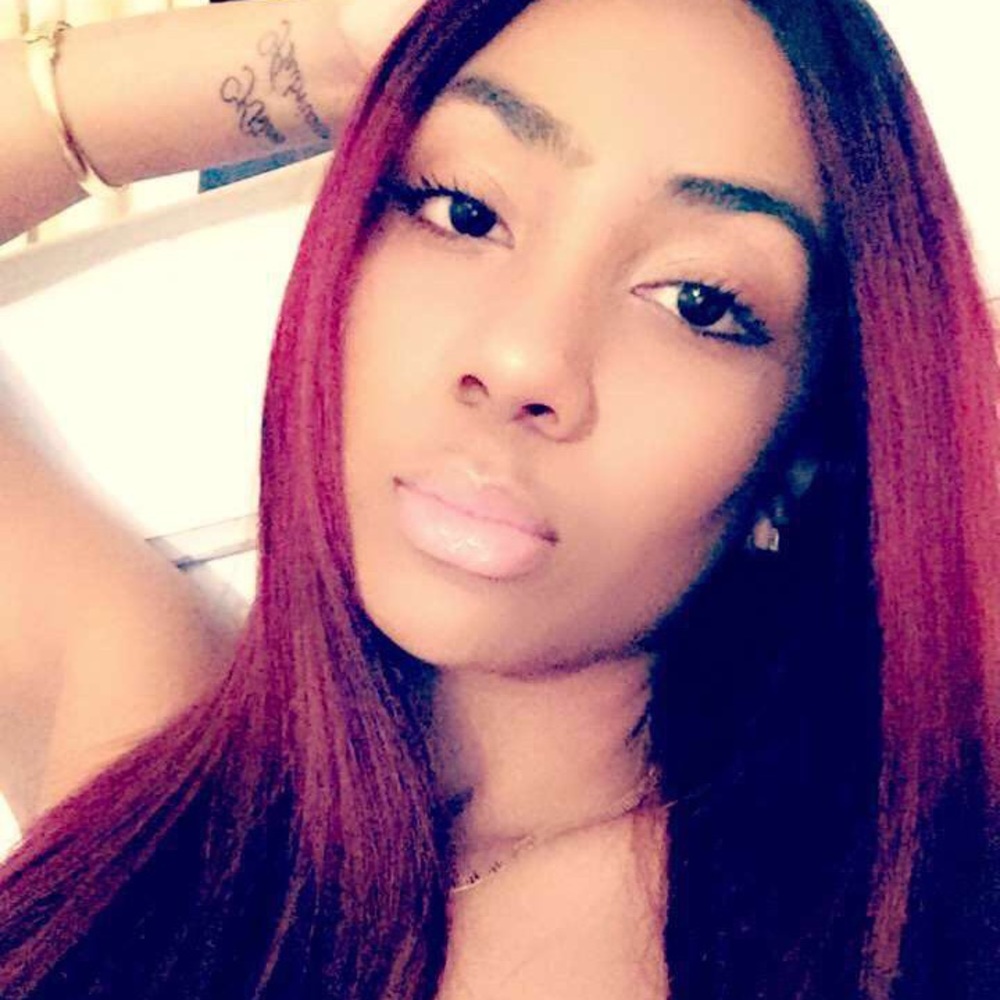 Meet your Posher, Elisa