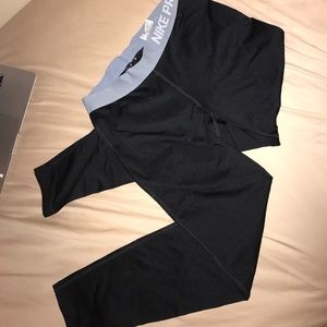 Youth Large Nike pro fleece lined leggings