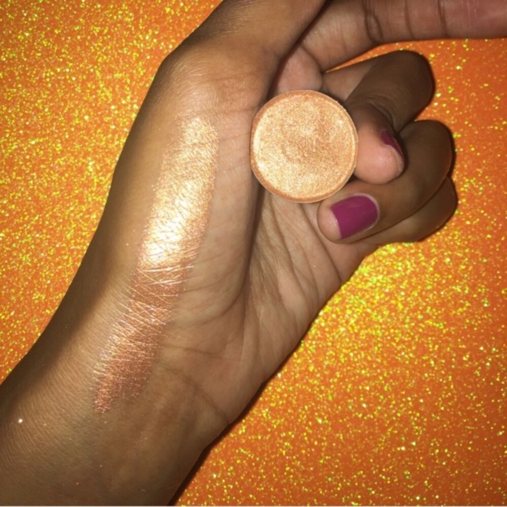 Eyeshadow bundle 🍊💕 - Picture 3 of 3