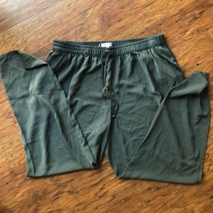 Jennifer Lopez pants