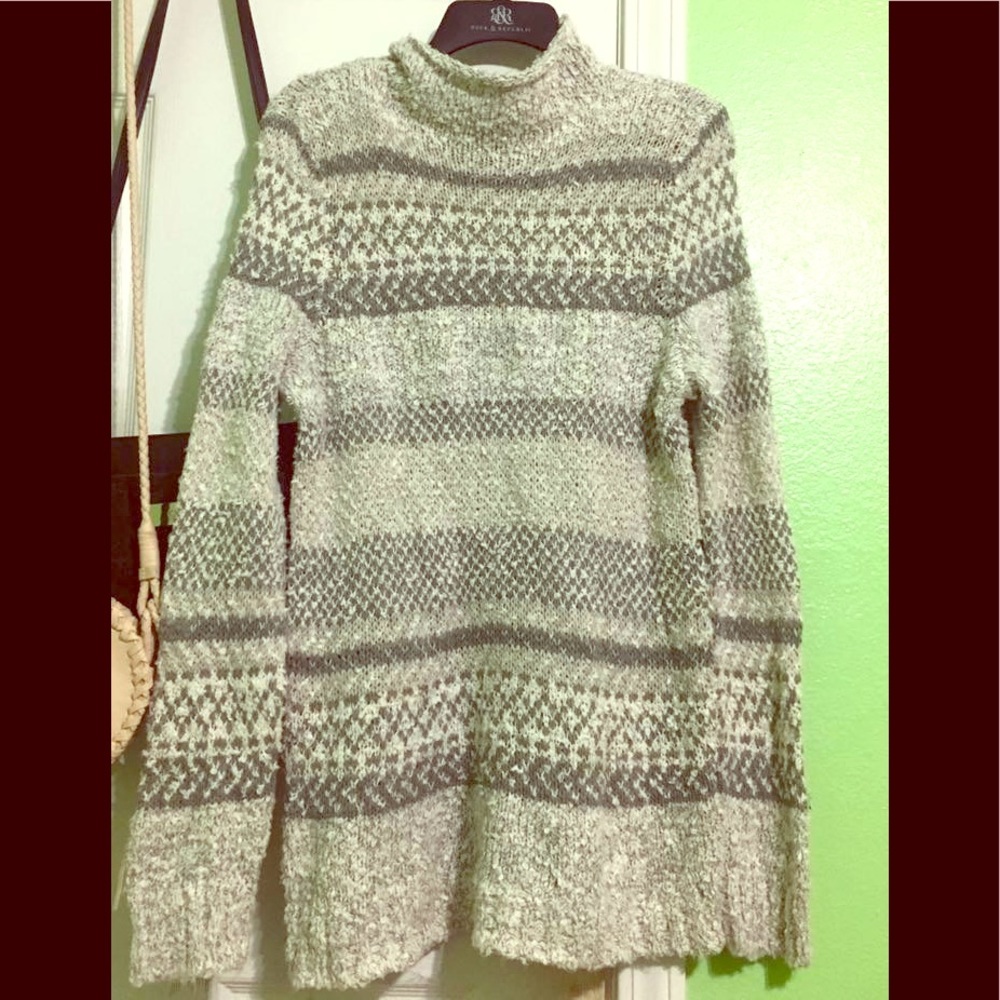 CHAPS Gray Turtleneck Sweater