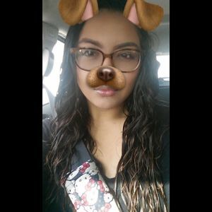 Meet your Posher, Danielle