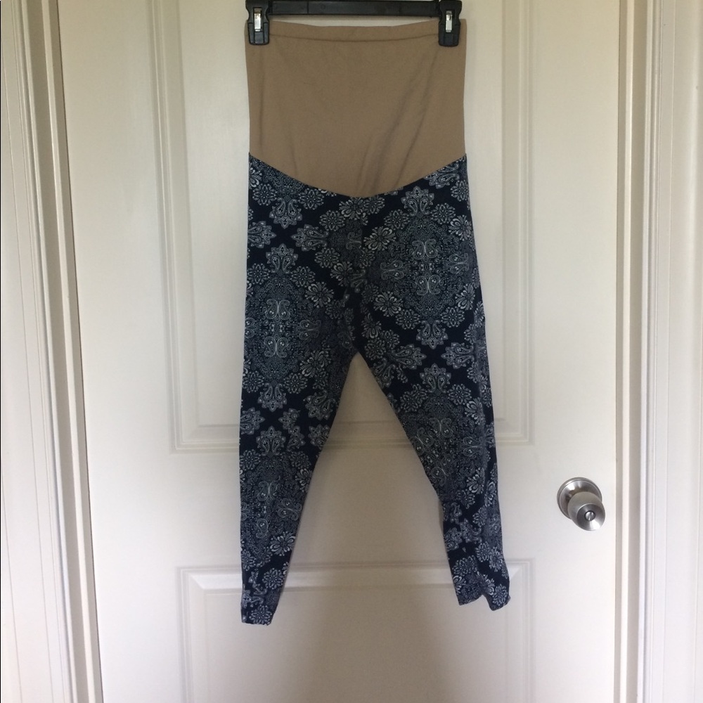 EUC Motherhood brand maternity leggings