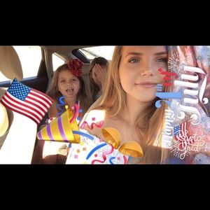 Meet your Posher, Athena