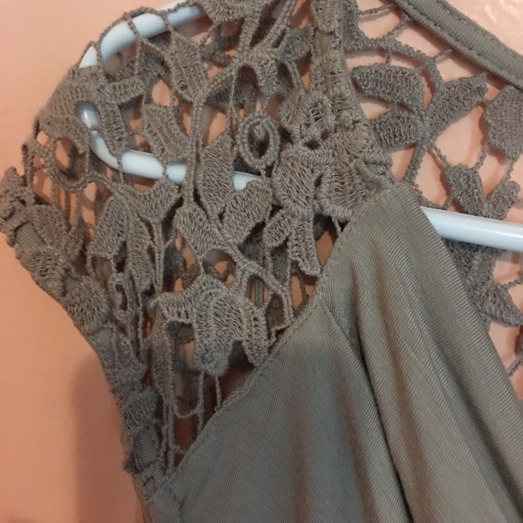 Top - Picture 3 of 6