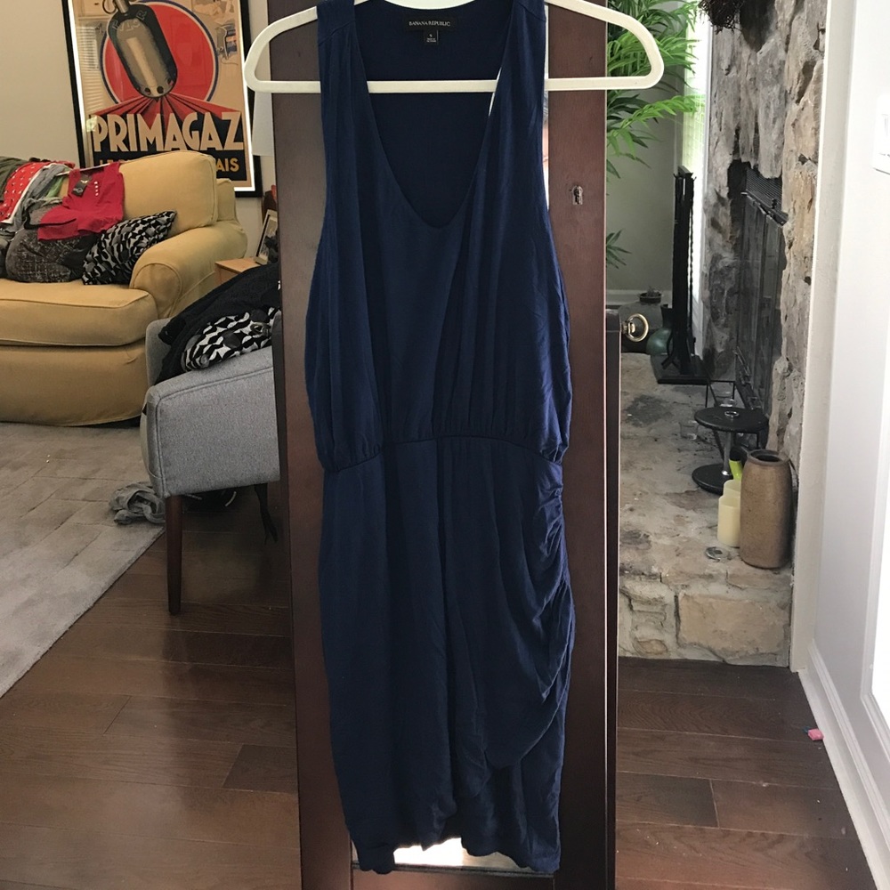 🔴 Banana Republic Racerback Stretch Dress