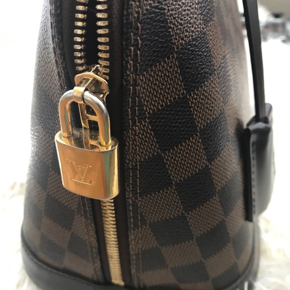 SOLD- Louis Vuitton Damier Ebene Alma - Picture 3 of 7