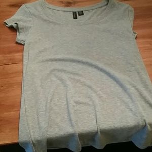 Basic gray Cynthia Rowley fitted tshirt