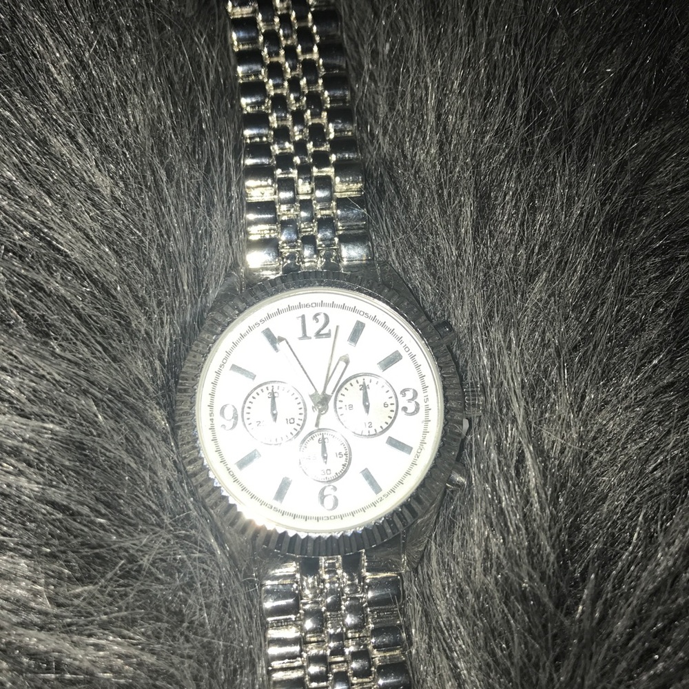 NWT Silver Watch - Picture 3 of 7
