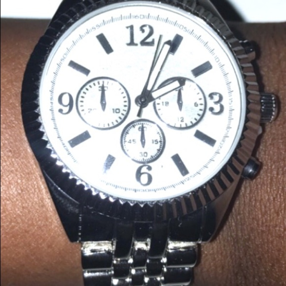 NWT Silver Watch - Picture 2 of 7