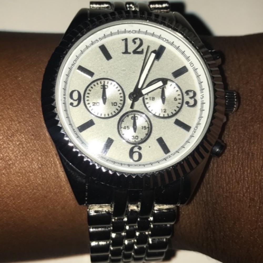 NWT Silver Watch - Picture 7 of 7