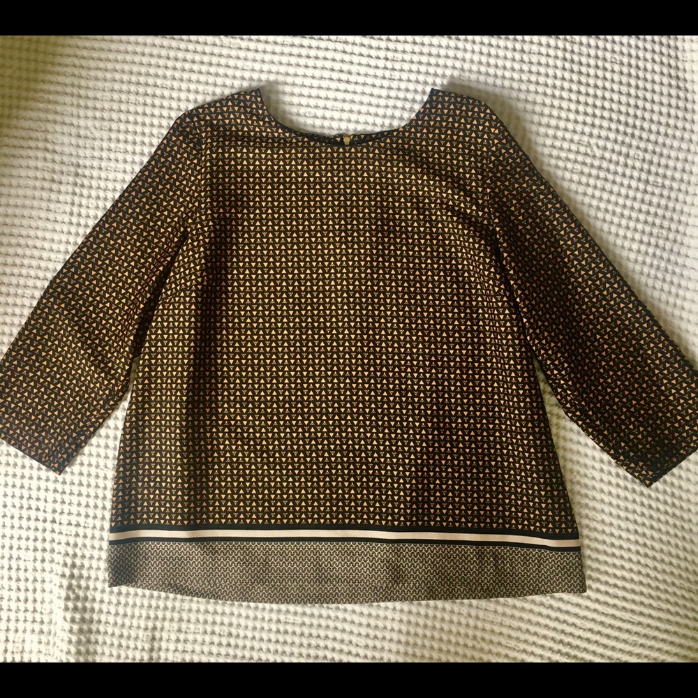 3/4 Triangle Print Top