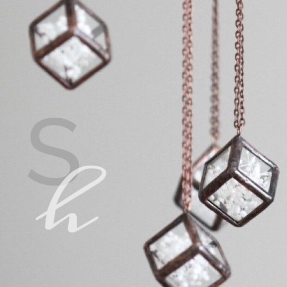 Hello ✨ - Picture 3 of 6