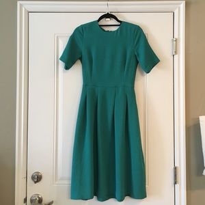 H&M Green Pleated Knee Length Dress w/ Pockets