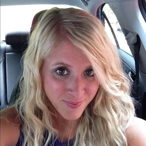 Meet your Posher, Alison