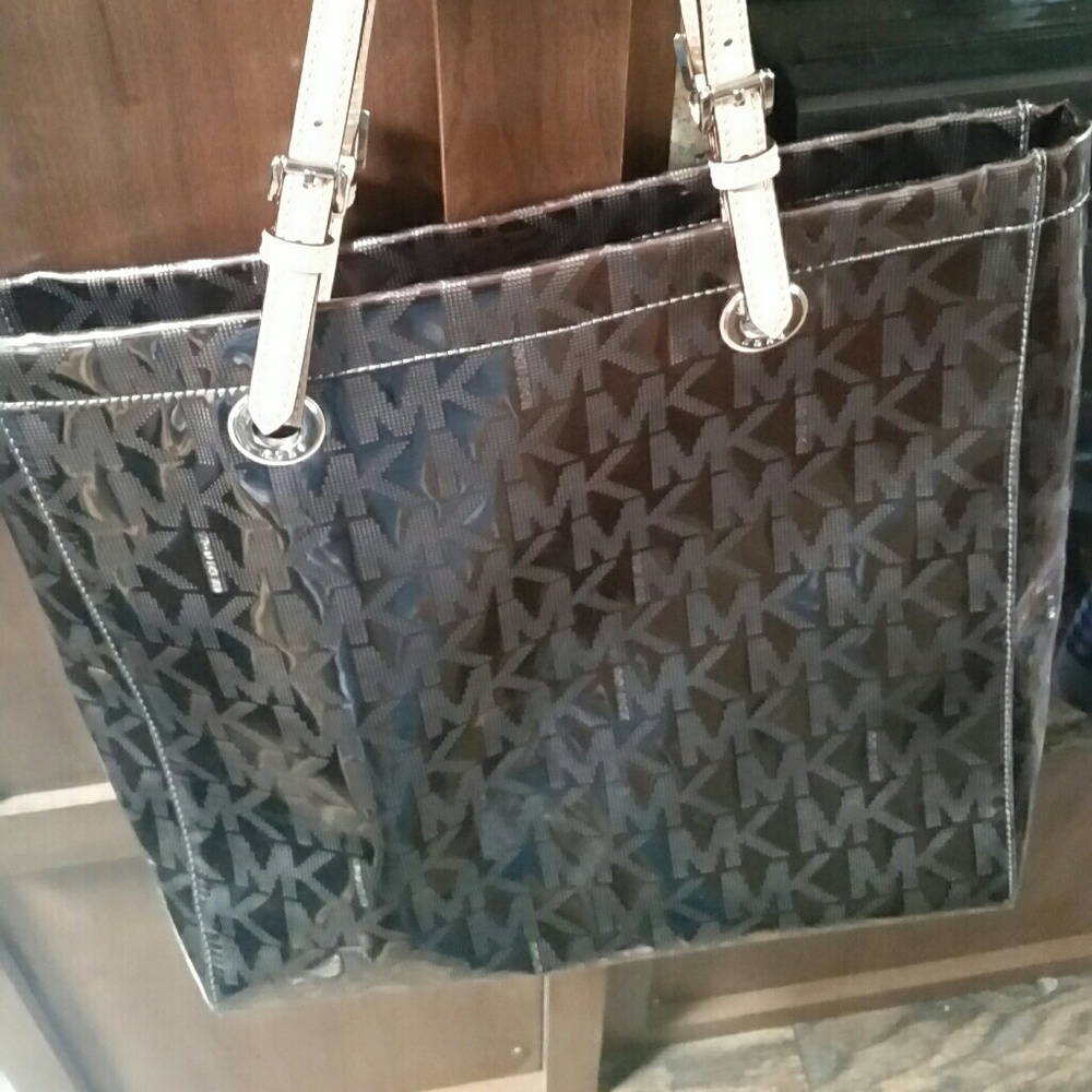 Authentic Michael Kors Purse