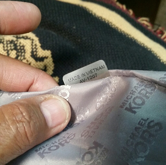 Authentic Michael Kors Purse - Picture 4 of 5