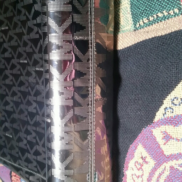 Authentic Michael Kors Purse - Picture 5 of 5