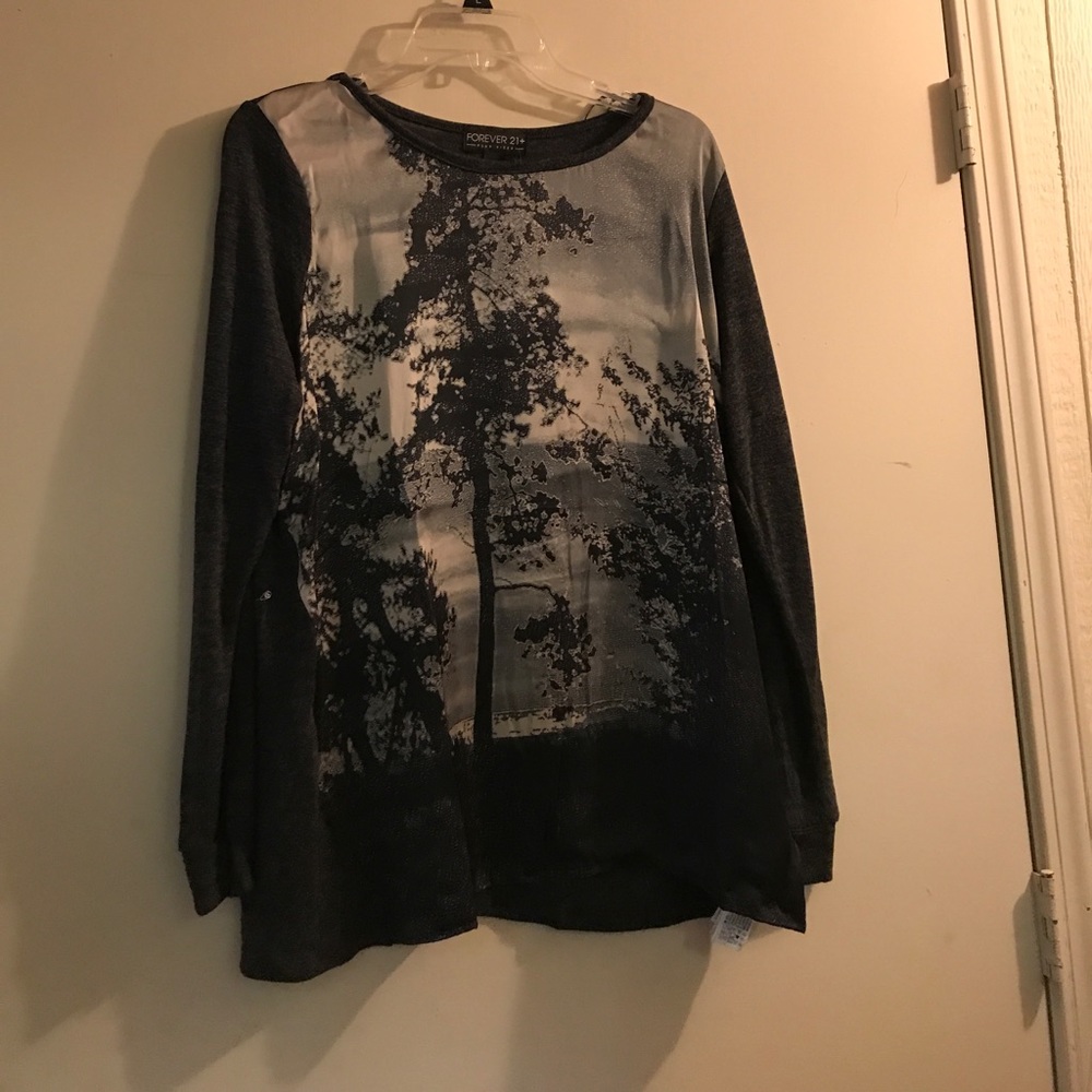 Long sleeved top
