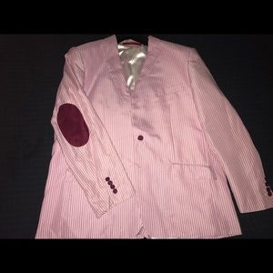 Men's Size XL maroon jacket w/ elbow pads.