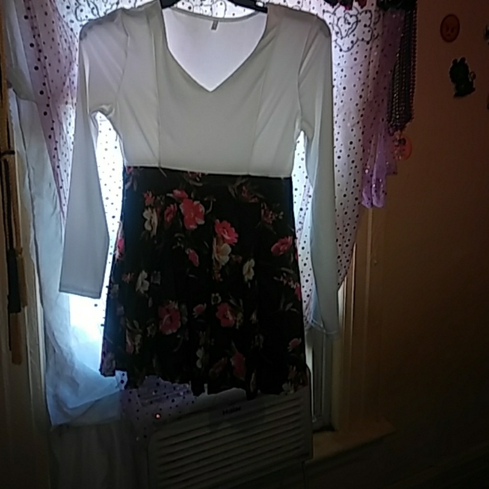 Long sleeve mini dress