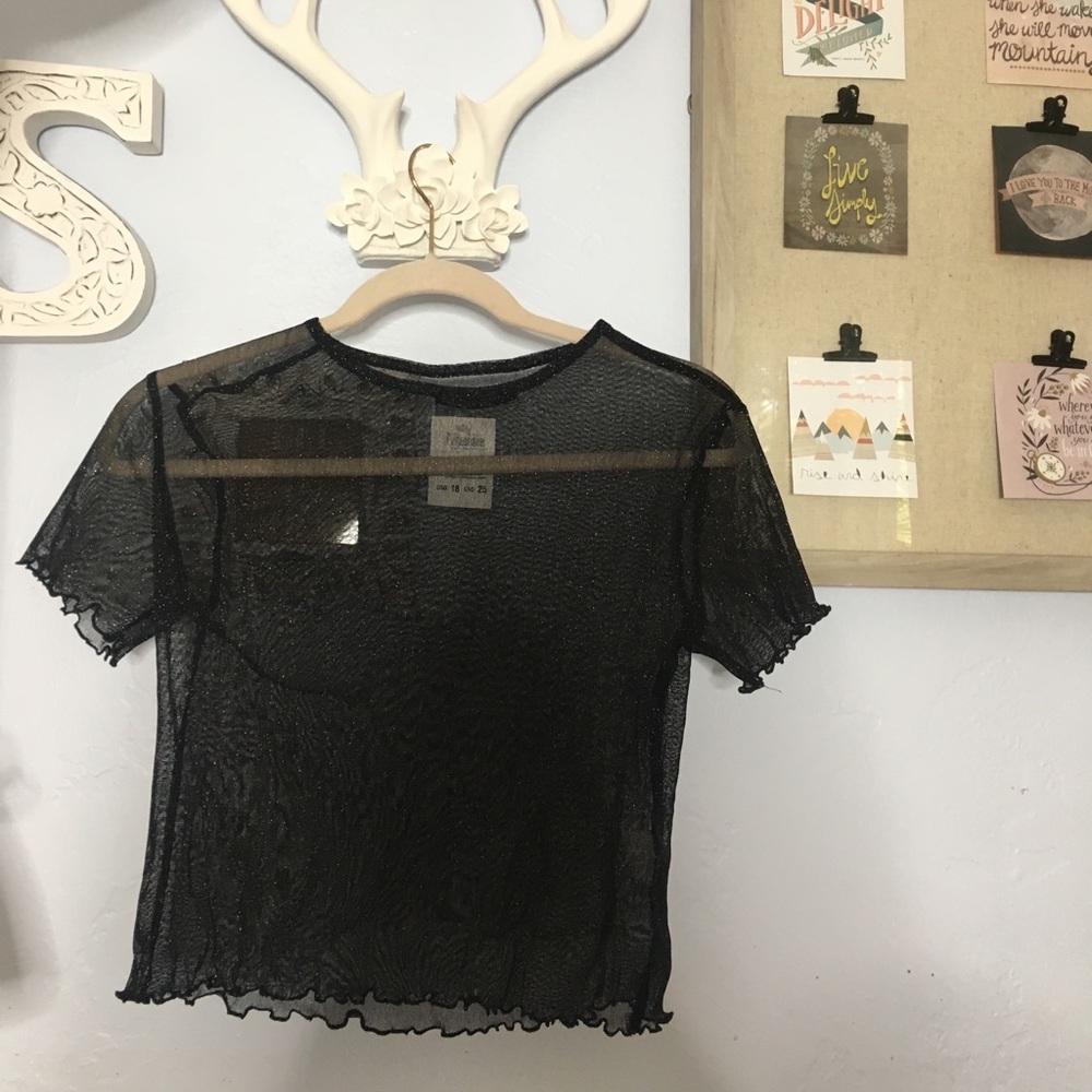 NWT Brandy Melville crop shirt