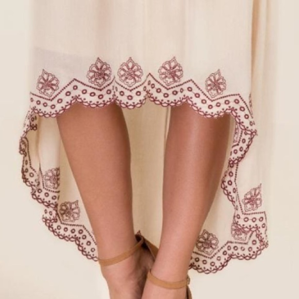 NWT🌹Scalloped Hem Hi-Lo Embroidered Maxi Skirt - Picture 3 of 4