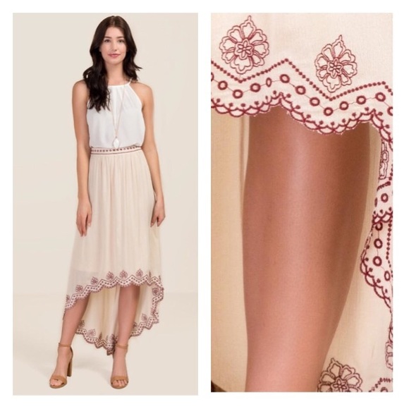 NWT🌹Scalloped Hem Hi-Lo Embroidered Maxi Skirt - Picture 2 of 4