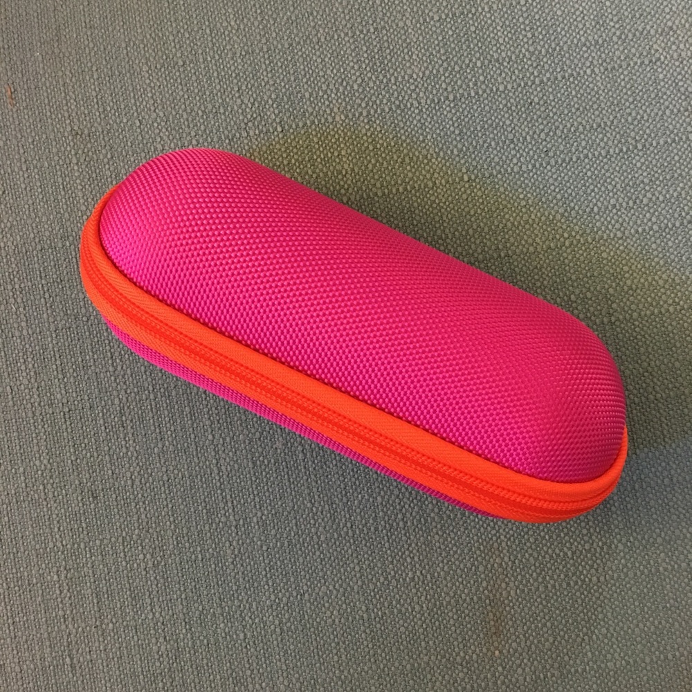Clinique Sunglass Case