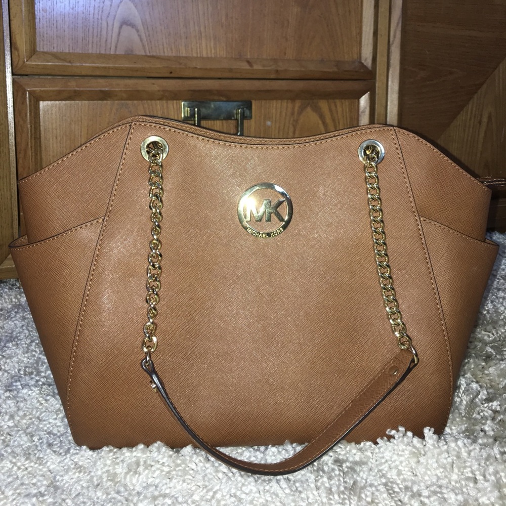 AUTHENTIC TAN MICHAEL KORS BAG