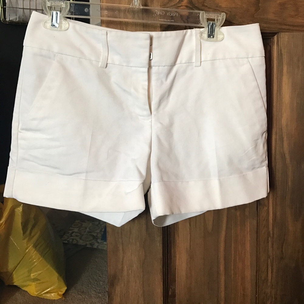 New York and company white shorts