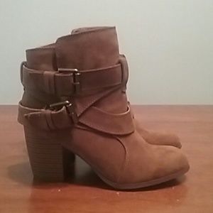 American Eagle Outfitters Brown Ankle Boots