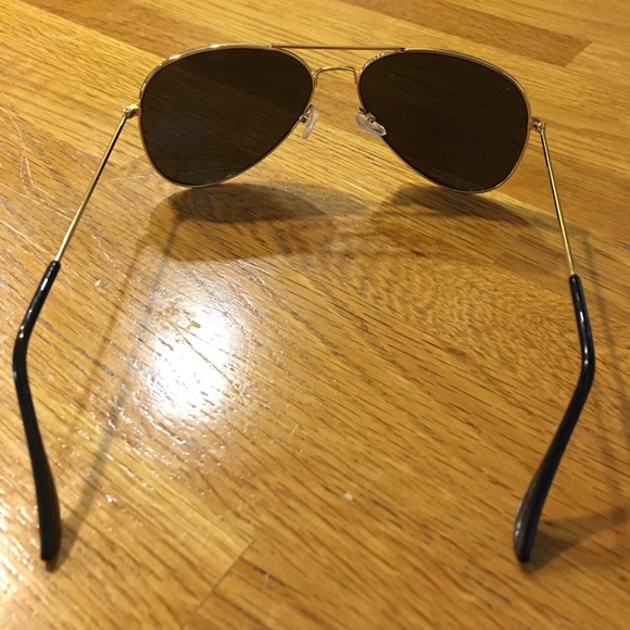 Blue tinted sunglasses - Picture 3 of 3