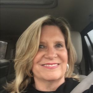 Meet your Posher, Carolyn