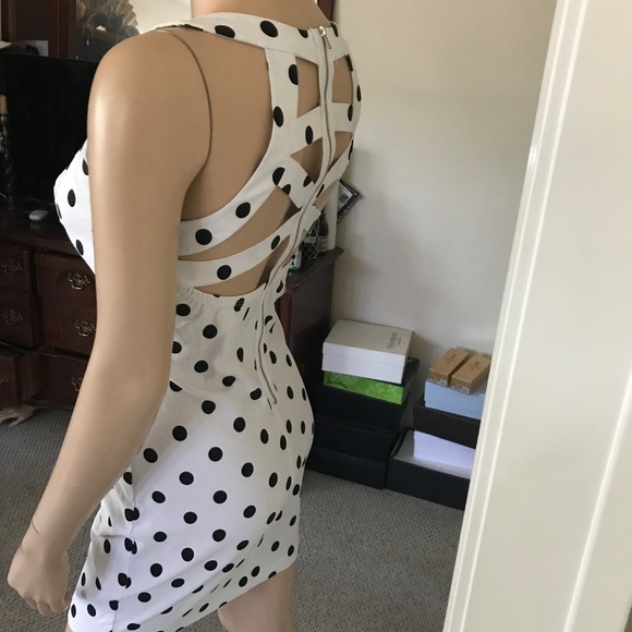 Have Dress - Picture 3 of 4