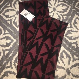 NWT! Michael Kors Logo Scarf❤️🖤