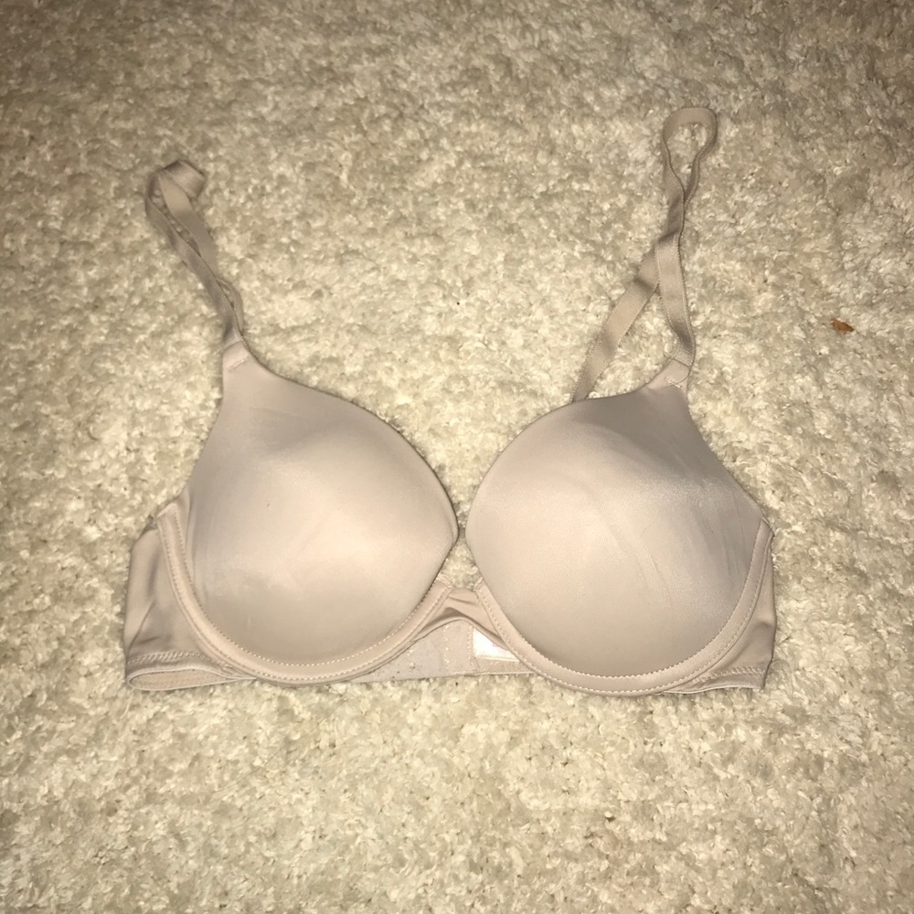 Tan VS PINK push up bra