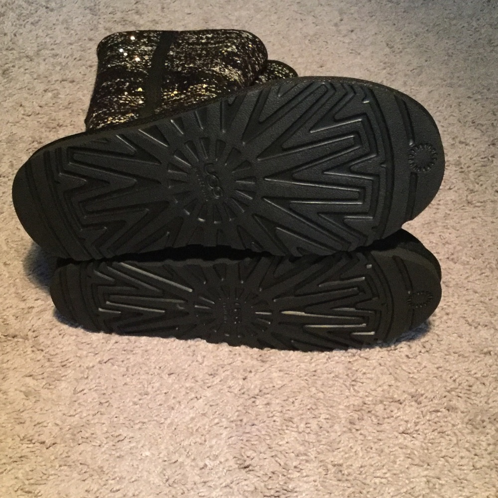 Authentic Uggs - image 3