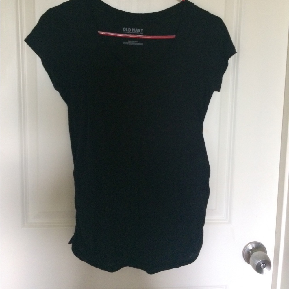 Old Navy maternity tee