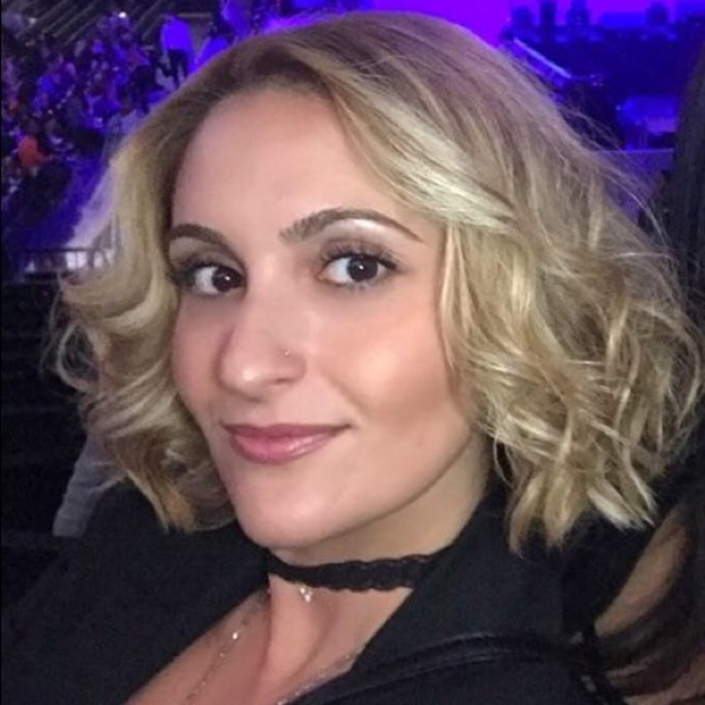 Meet your Posher, Christine