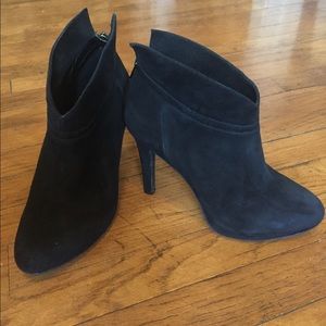 EUC high heel booties