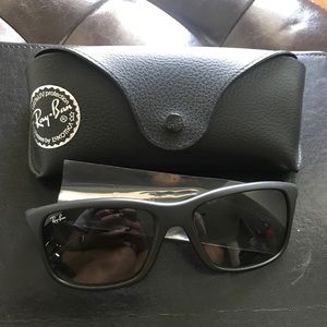 BRAND NEW - Ray-Ban Sunglasses
