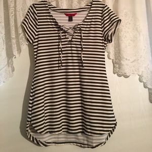 Hot Kiss High Low TShirt