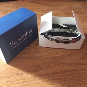 Lia sophia silver stretch bracelet