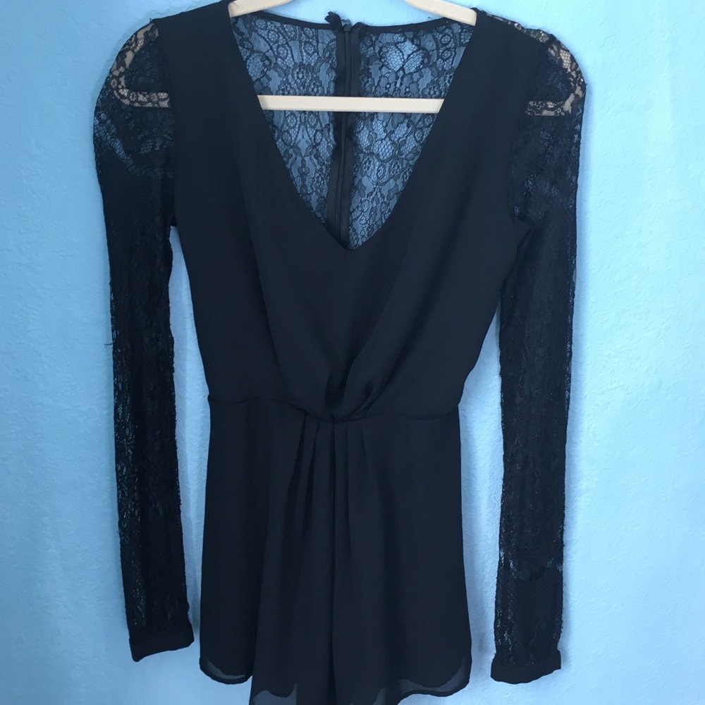 Black romper✨