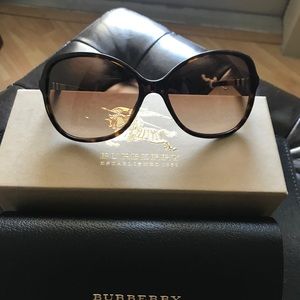 BRAND NEW - Burberry Sunglasses