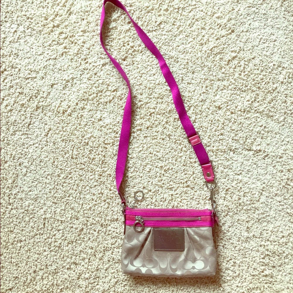 Authentic Coach Purse -- Poppy line